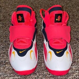 Kids New Nike Air Speed Turf GS Red Orbit Sneakers